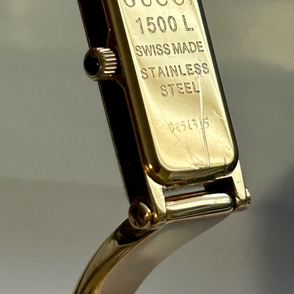 Gucci Gold Rectangular Women's Watch - Picture 10 of 14